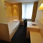 帝国酒店 3*