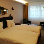 帝国酒店 酒店