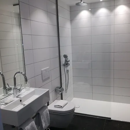 Empire 3* Luxemburgo