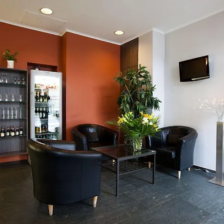 Empire 3* Luxemburgo