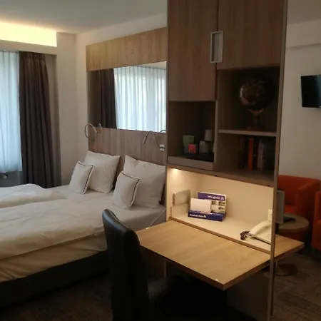 Empire 3* Luxemburgo